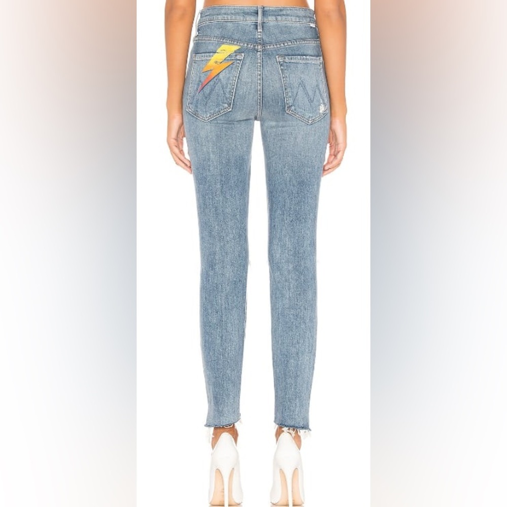 Mother The Stunner Ankle Step Fray high rise lighting jeans Size 26